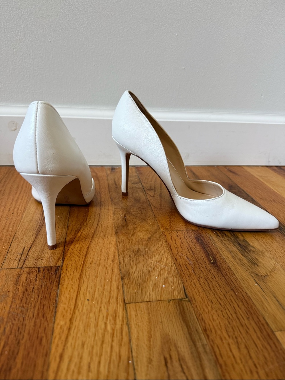 Vince Camuto White Pointed-Toe Stiletto Pumps - Picture 1 of 6